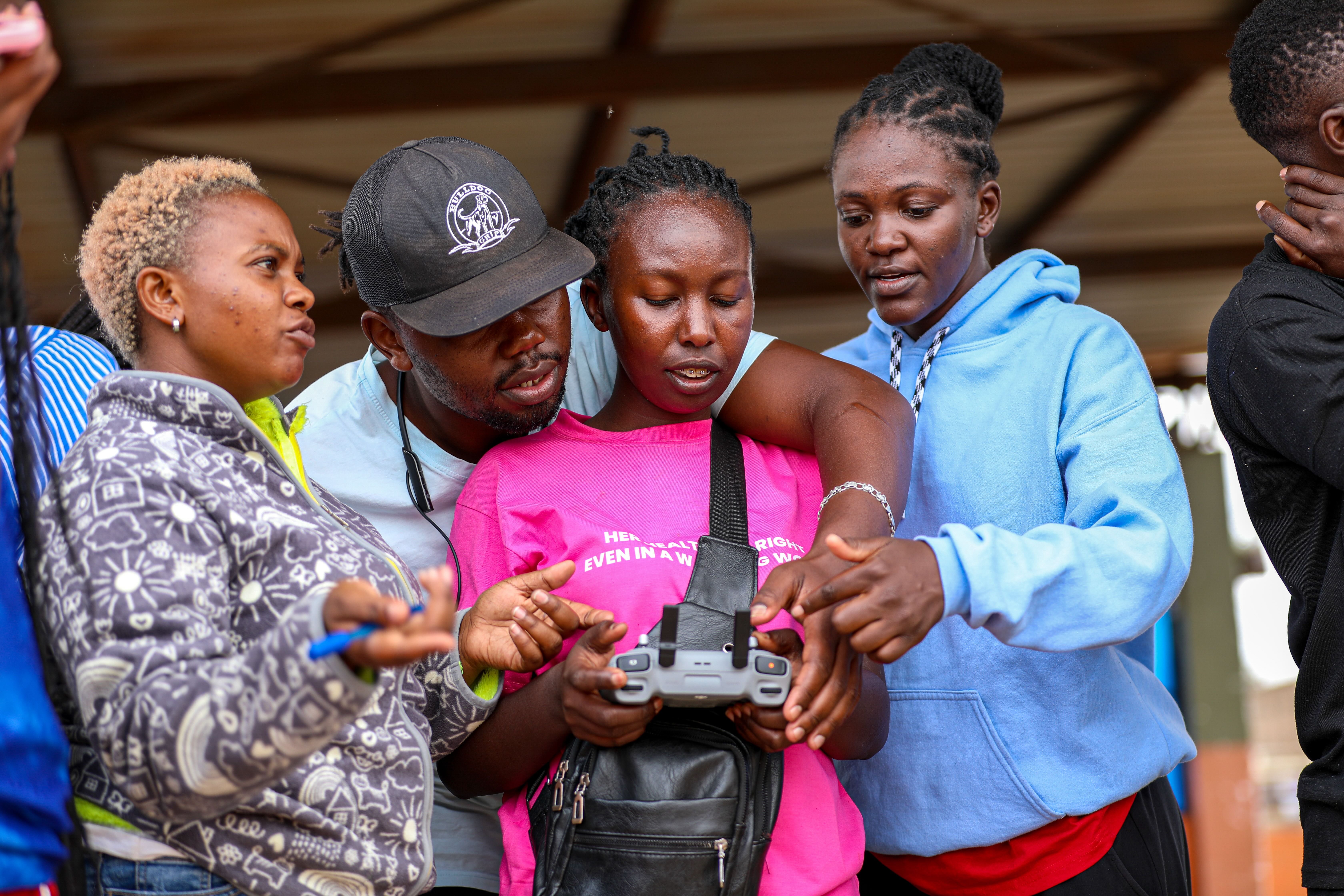 Hands-on drone training as part of the KYC Nairobi geospatial capacity building programme. | Photo: HOT / SDI Kenya